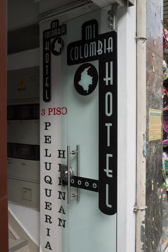 Ayenda 1254 Mi Colombia Hotel Medellin Ngoại thất bức ảnh