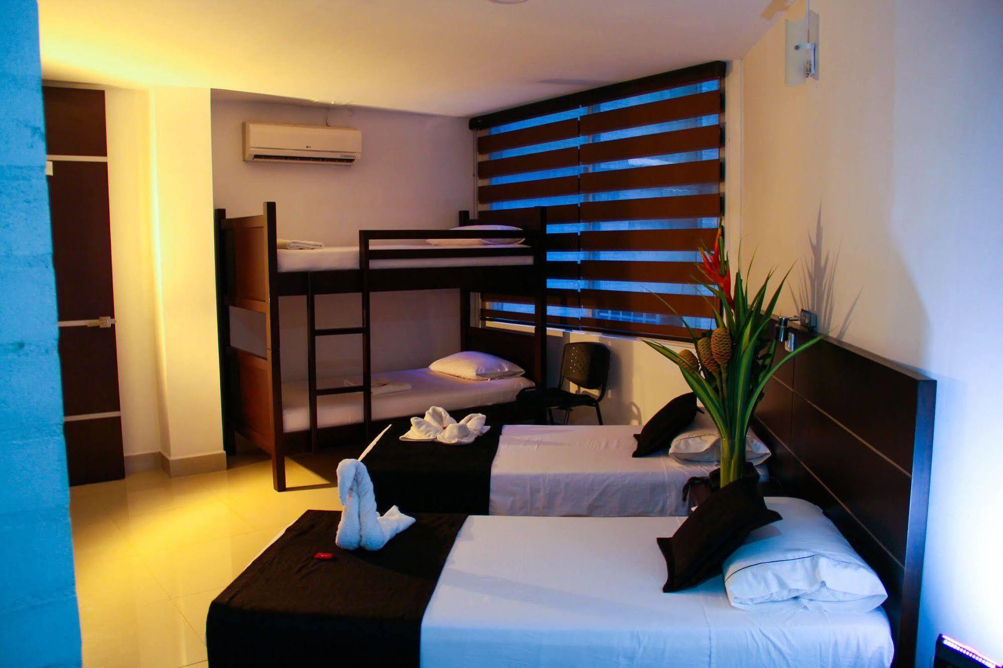 Ayenda 1254 Mi Colombia Hotel Medellin Ngoại thất bức ảnh