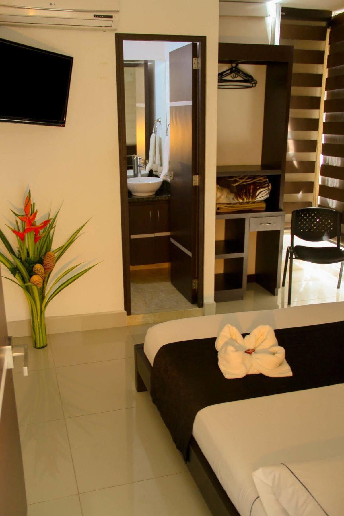 Ayenda 1254 Mi Colombia Hotel Medellin Ngoại thất bức ảnh