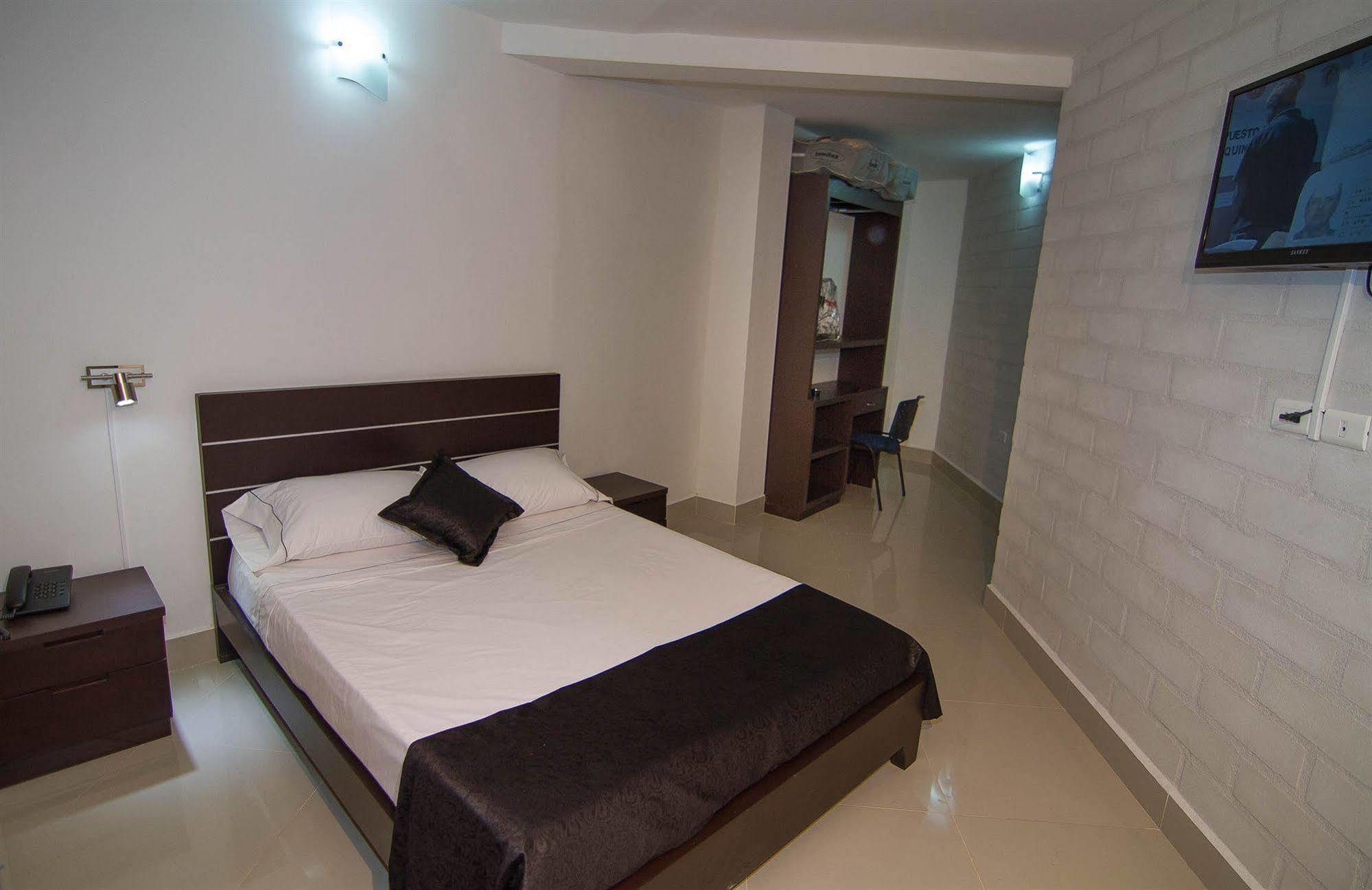 Ayenda 1254 Mi Colombia Hotel Medellin Ngoại thất bức ảnh